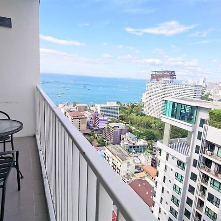 Llx Apartments At The Base Condo Pattaya Exterior photo