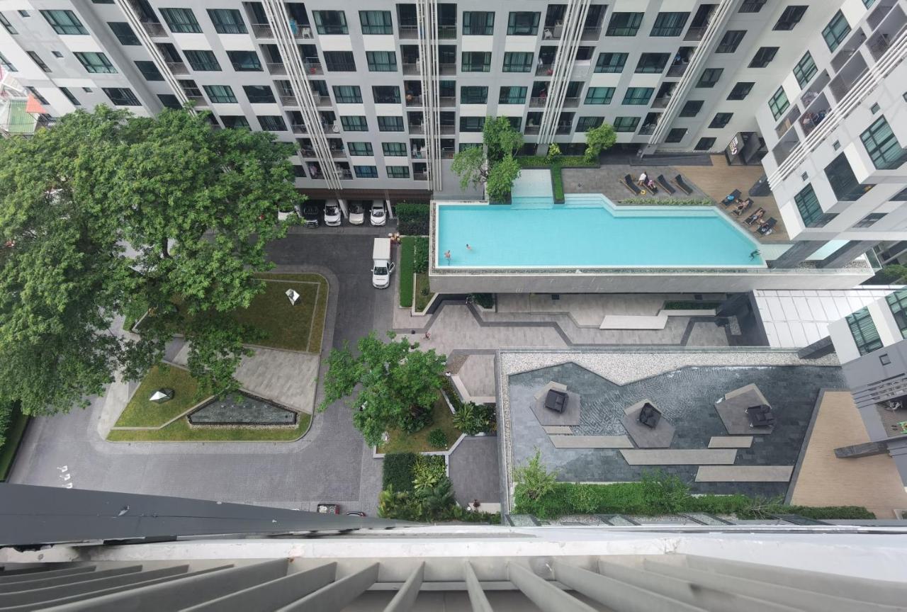 Llx Apartments At The Base Condo Pattaya Exterior photo